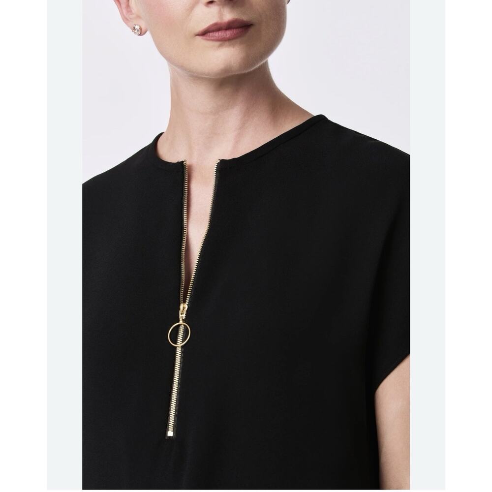 Trina Turk Zip Hail Top Size Small Black Classic Short Sleeve v Neck Office